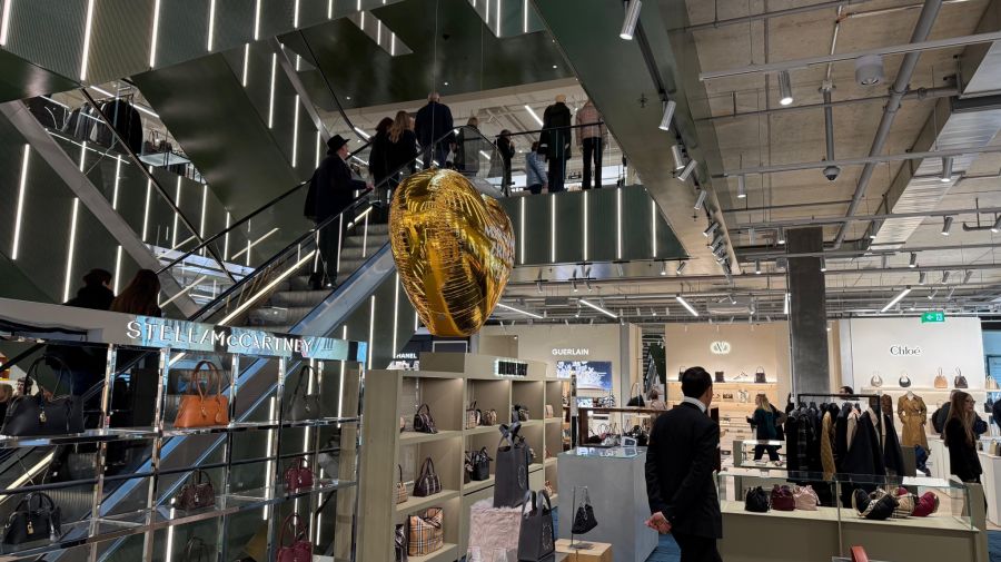 Sechs Etagen laden zum Shoppen und Verweilen ein.