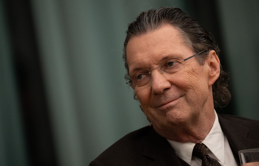 Beginnt man mit dem Sie, könne man sich später einen Schritt näherkommen.