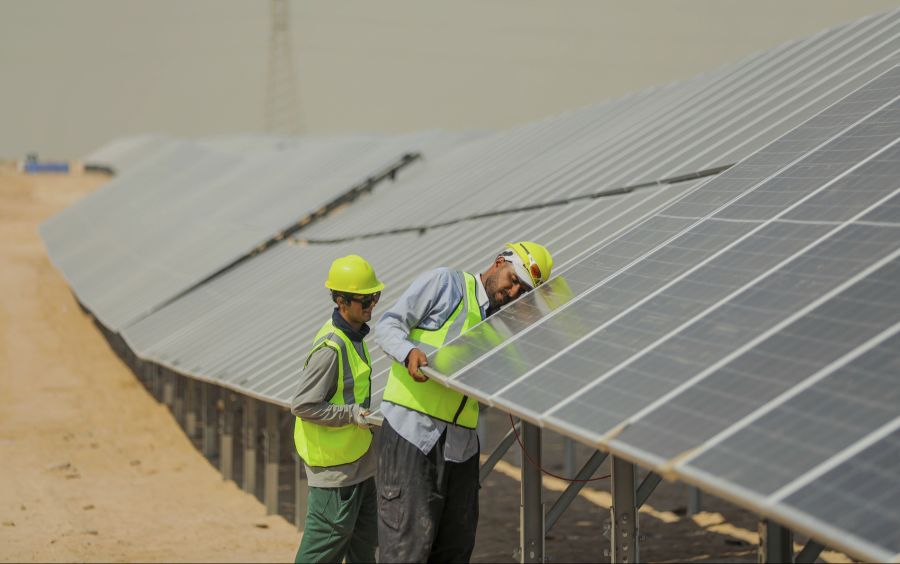 Auch steigt die Nachfrage nach Solarpanels.