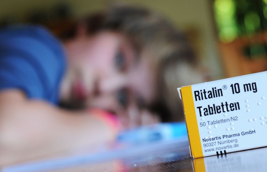 Brisant: Ungesunde Handynutzung kann auch bei Menschen, die kein ADHS haben, ähnliche Symptome auslösen. (Symbolbild)