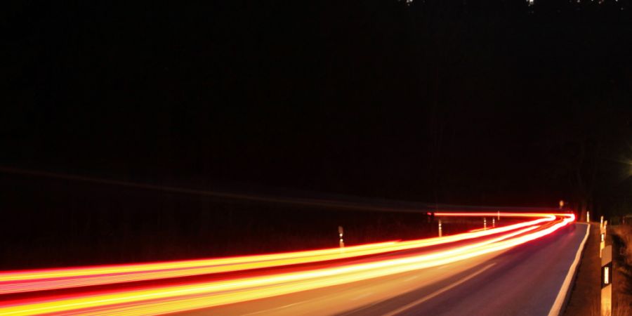 Die Kantonspolizei Bern hat am Dienstagabend in Frienisberg einen Raser erwischt. (Symbolbild)