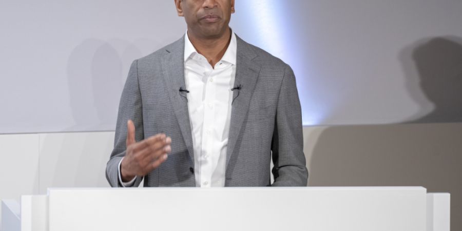 Novartis-Chef Vas Narasimhan setzt seine Einkaufstour fort: Für bis zu zwei Milliarden US-Dollar will der Basler Pharmakonzern das US-Biotechunternehmen Excellergy übernehmen. (Archiv...