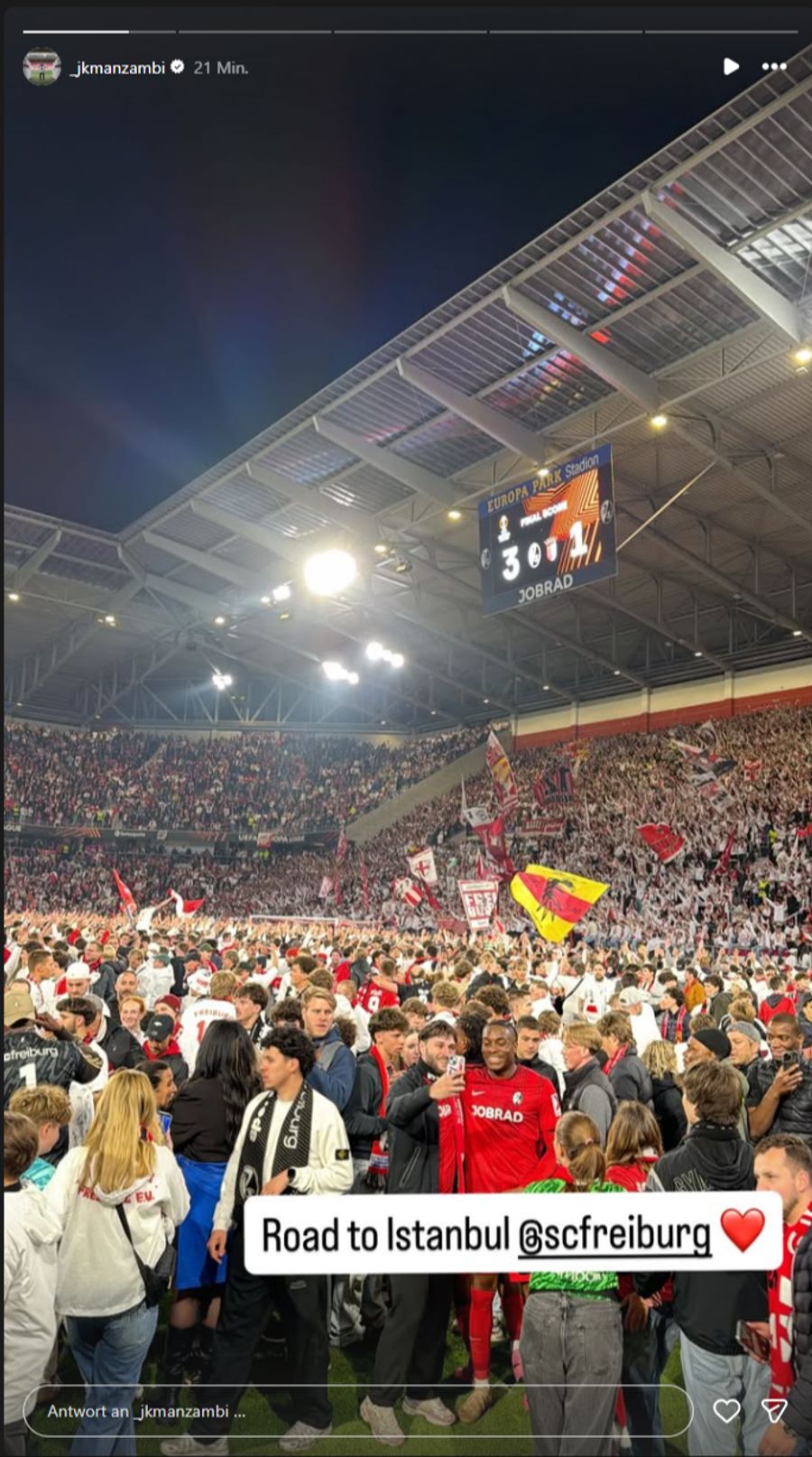Mittendrin ist auch Johan Manzambi.