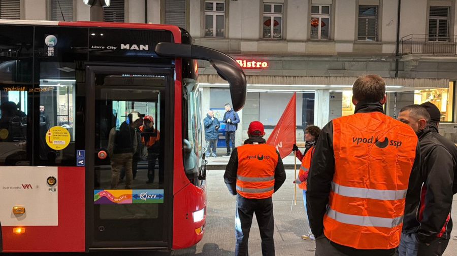 Am Warnstreik beteiligt sich laut VPOD ein grosser Teil der 260 Busfahrerinnen und -fahrer von Stadtbus Winterthur.