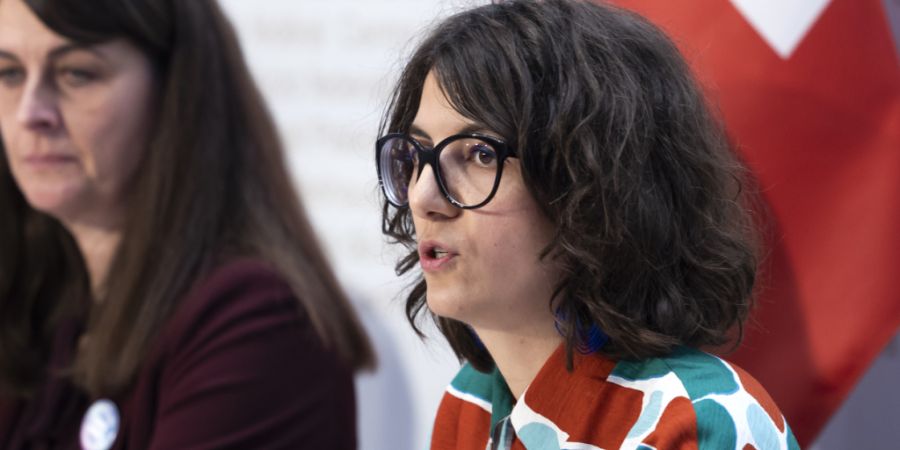 Anna-Béatrice Schmaltz (Grüne) erhielt bei dem Stadtzürcher Parlamentswahlen am meisten Stimmen von Wählenden anderer Parteien (im Bild rechts neben der Basler Regierungsrätin Step...