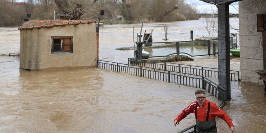 Im Februar gab es in Westeuropa - im Bild Zamora im Norden Spaniens - ungewöhnlich starke Regenfälle und Überschwemmungen. (Archivbild)