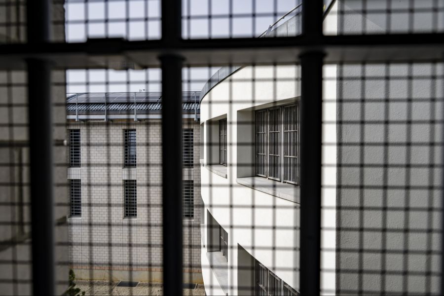 Der Kriminologe Dirk Baier kritisiert Ersatzfreiheitsstrafen, weil sie Arme träfen.