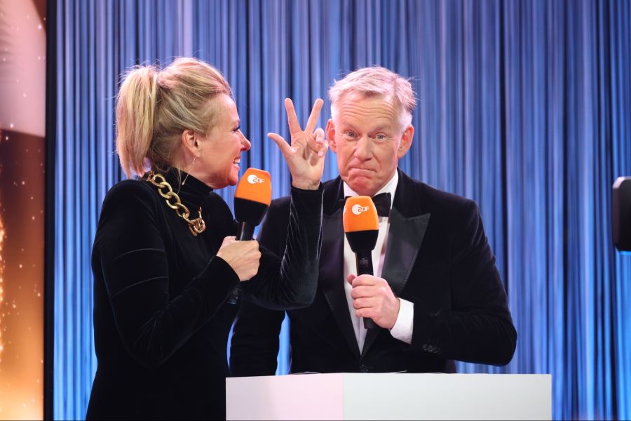 Seit einigen Jahren führt sie an der Seite von Johannes B. Kerner durch die ZDF-Silvestershow.