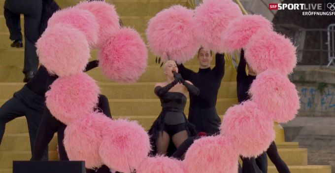 Lady Gaga bei ihrem Auftritt an der Eröffnungsfeier. Olympia 2024