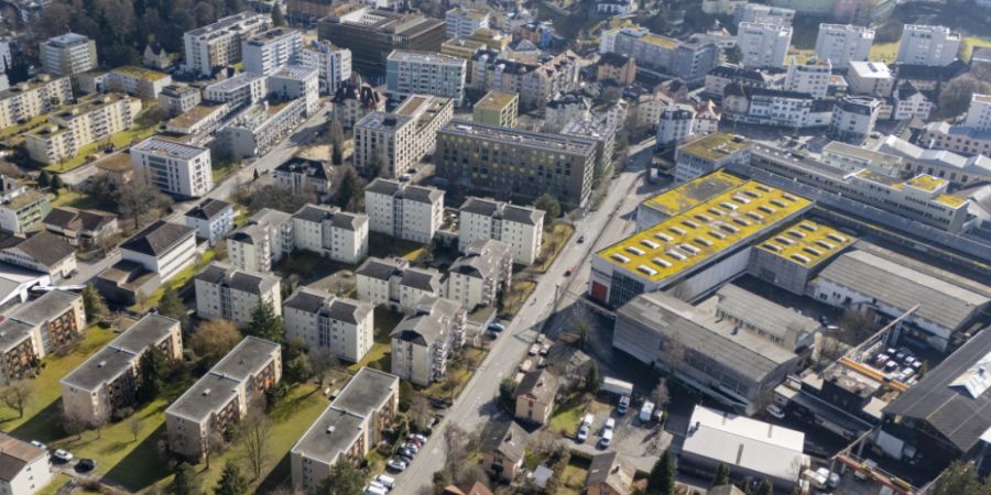 Die Stadt Kriens will drei Bushaltestellen sanieren. (Symbolbild)