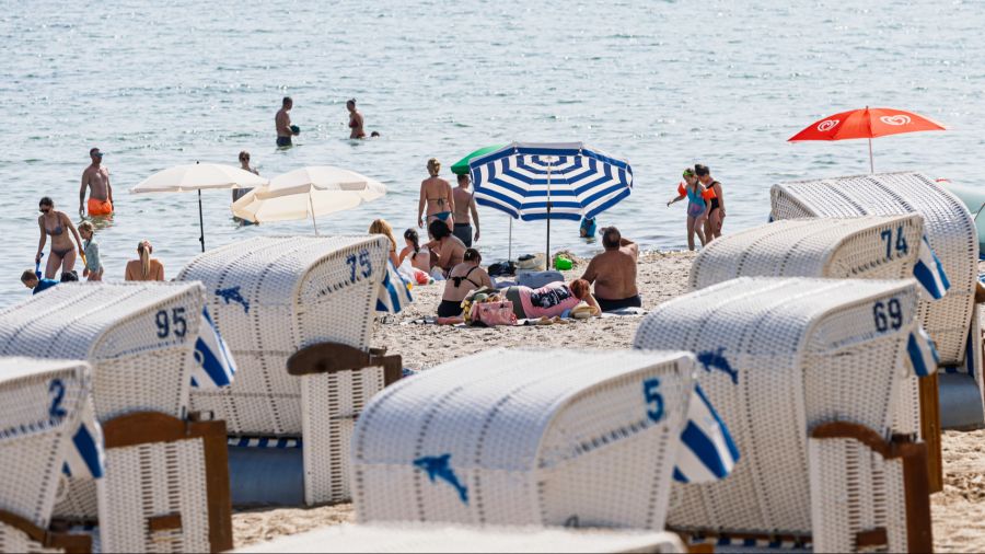 Touristen in Schleswig-Holstein wollen saubere Strände.