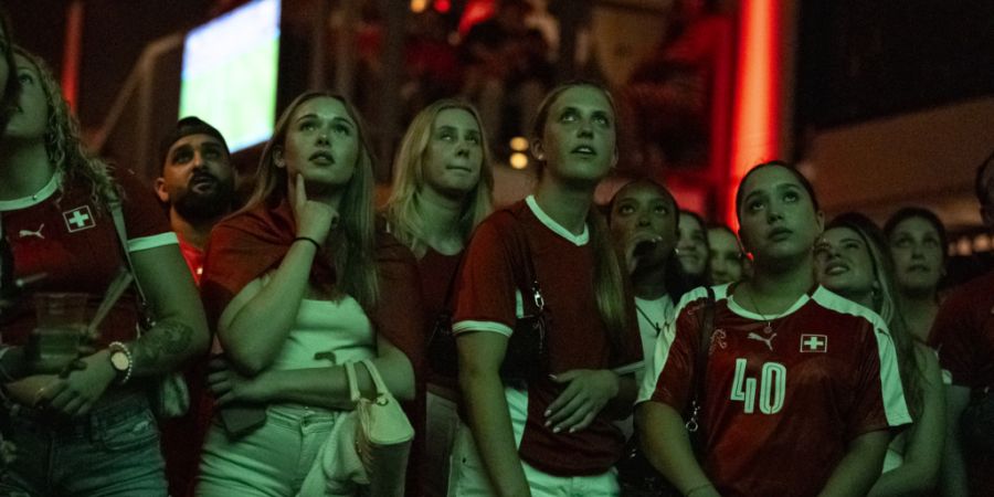 Der Kanton Bern hat eine Freinacht auf seinem gesamten Gebiet für den WM-Viertelfinal der Schweiz angekündigt. (Symbolbild)