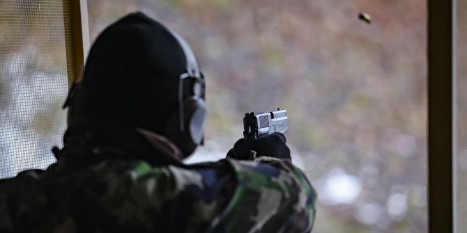 Armee Waffe