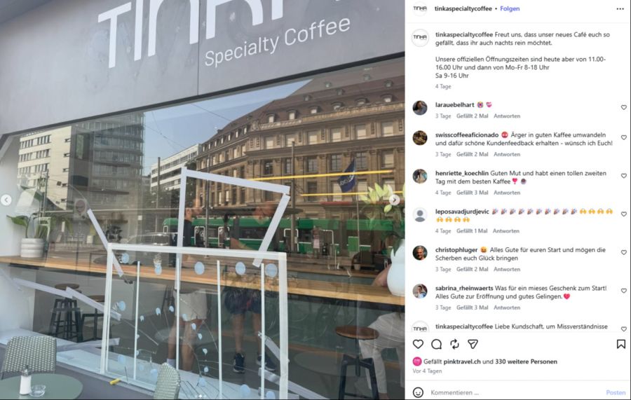 Denn schon kurz nach der Eröffnung wurde die grosse Scheibe des Cafés eingeschlagen.