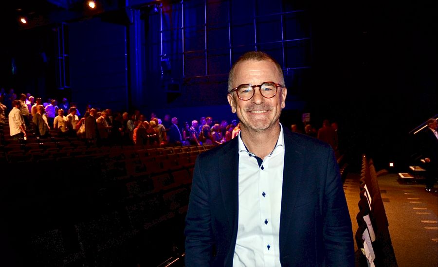 Stadtpräsident Raphael Golta diskutierte auf dem Maag–Podium über Bedeutung und Stellenwert der unabhängigen Kultur.