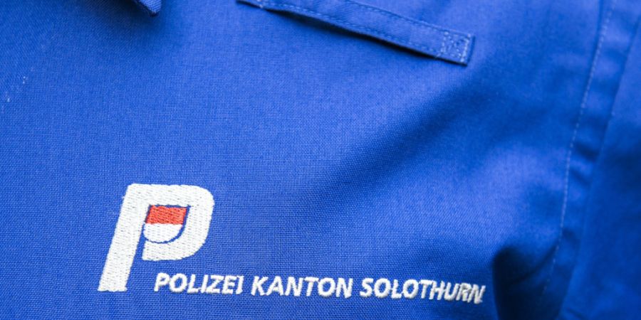 Die Polizei geht davon aus, dass der Automobilist sein Fahrzeug unter Drogeneinfluss lenkte. (Symbolbild)