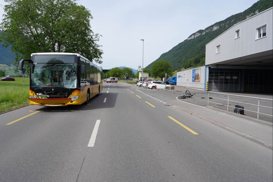 Der 90-jährige E-Bike-Fahrer kam bei dem Unfall ums Leben.