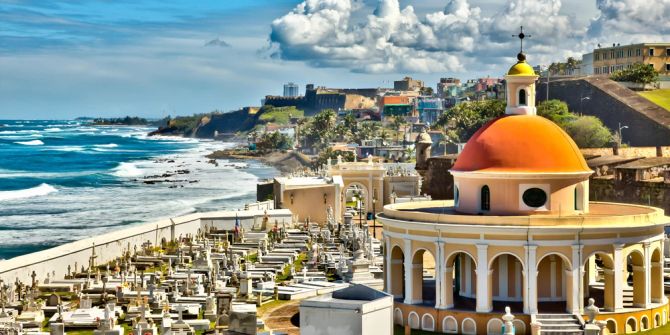 Kapelle Friedhof Blick aufs Meer Küste San Juan