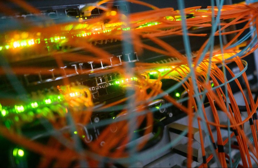Jährlich gibt es in der Schweiz rund 58'000 kriminelle Taten im digitalen Raum. (Symbolbild)