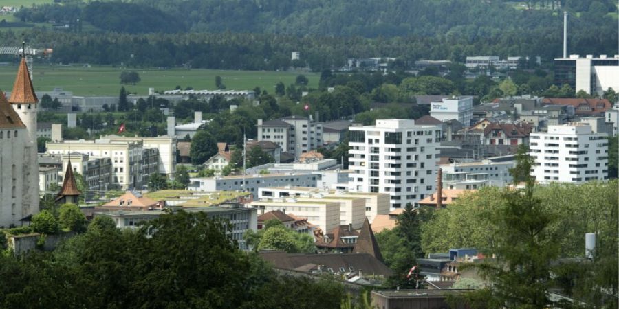 Die Stadt Thun erhält mehr Flexibilität, um auf dem angespannten Liegenschaftsmarkt mithalten zu können. (Archivbild)