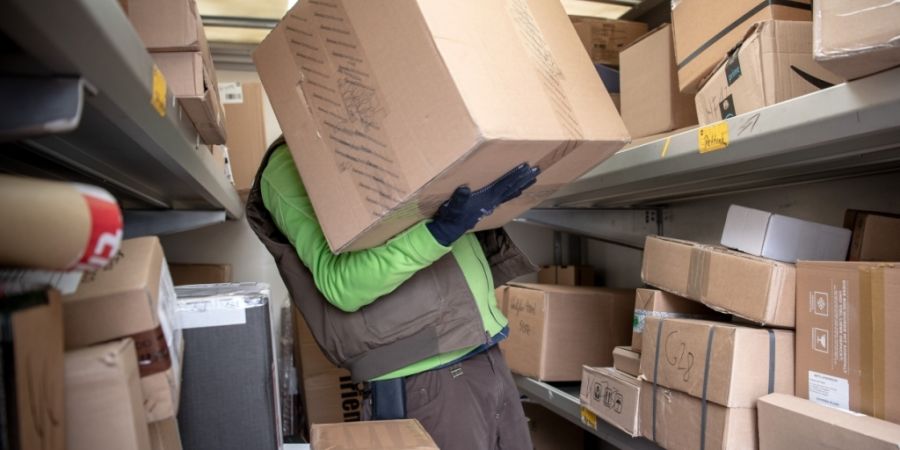 Die starke Zunahme des Online-Handels beeinflusst auch die Frage der Produktesicherheit. (Symbolbild)