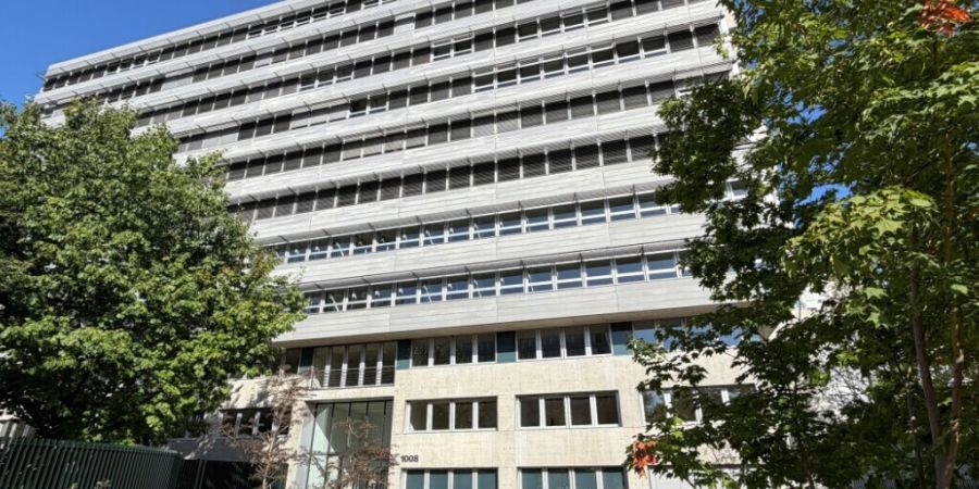Die Schalter des Bevölkerungsamtes und des Migrationsamtes Basel-Stadt befinden sich ab November 2026 in einem Provisorium an der Schwarzwaldallee gegenüber dem Badischen Bahnhof.