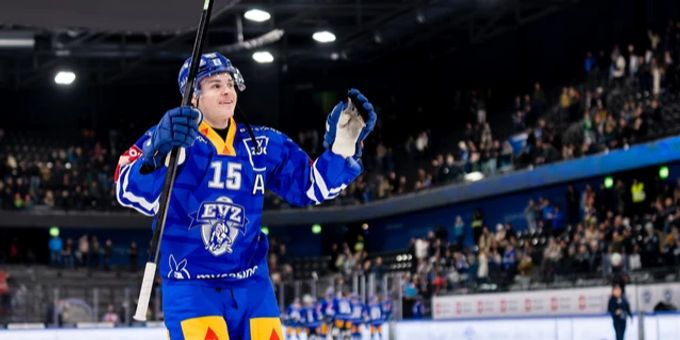 Grégory Hofmann trifft gegen die Rapperswil-Jona Lakers doppelt. (Archivbild) EV Zug Grégory Hofmann