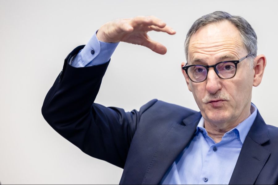Mario Fehr Asylgesuche Schutzstatus