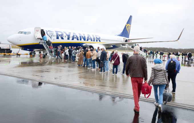 Passagiere könnten schon bald in chinesische Maschinen steigen. boeing ryanair