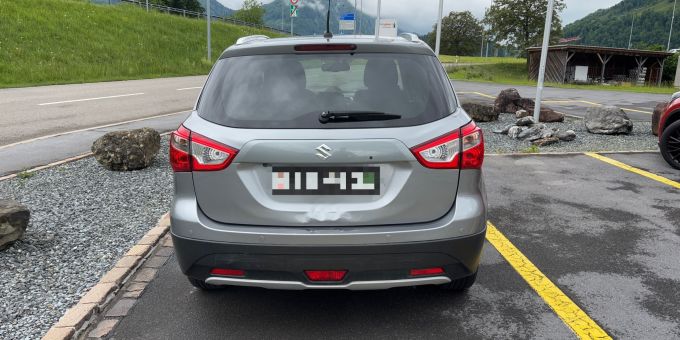 Verkehrsunfall auf der A3, Zeugenaufruf. A3