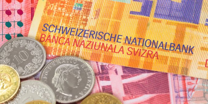 Schweizer Franken in Münz- und Papierform. (Symbolbild) Geldschein Münzen Franken