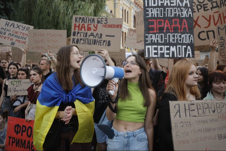 In der Ukraine gibt es seit Tagen grosse Proteste.