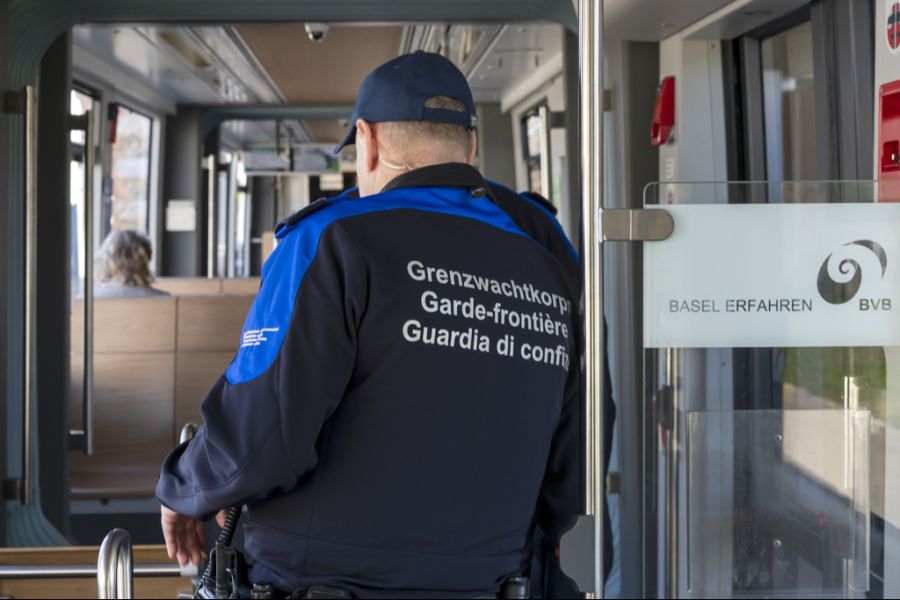 Grenzkontrollen dauern nun deutlich länger als bisher.