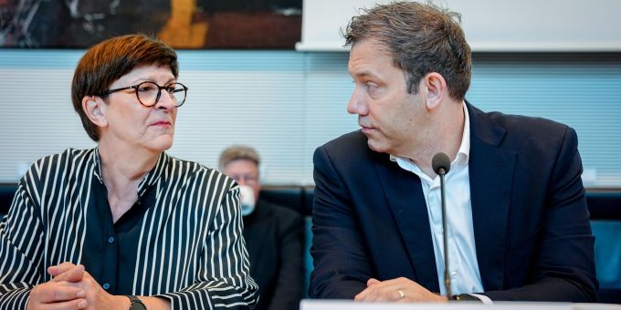 Während Lars Klingbeil neuer Vizekanzler ist, bleibt Saskia Esken ohne Rolle in der neuen deutschen Bundesregierung. (Archivbild) Saskia Esken