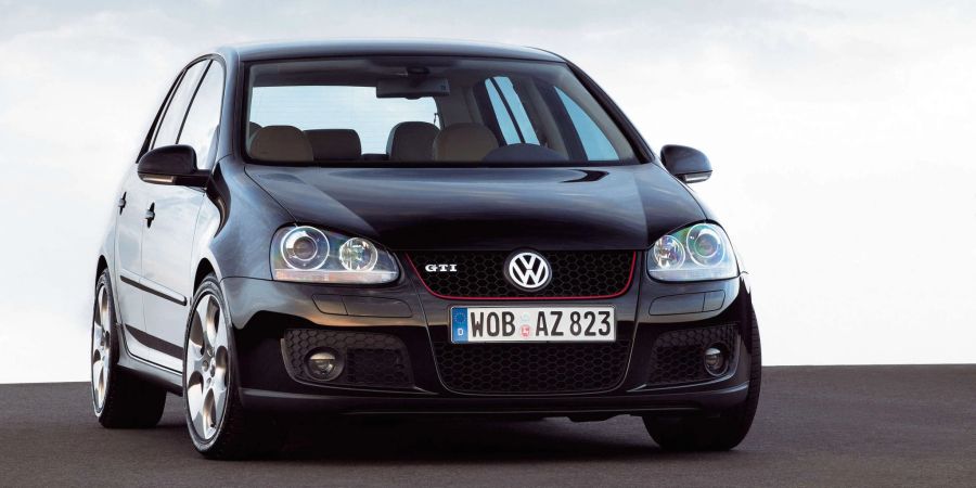 Im September 2003 zeigte Volkswagen auf der IAA eine Vorschau auf den neuen Golf GTI: sportlicher, mit einem starken Turbomotor und tollem Fahrverhalten.