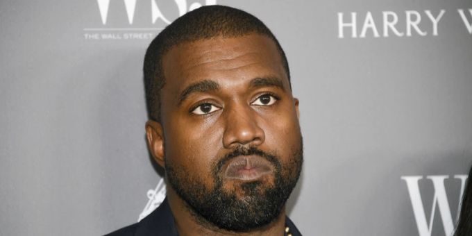 Nazi-Symbol - Kanye West verkauft Hakenkreuz-Shirt