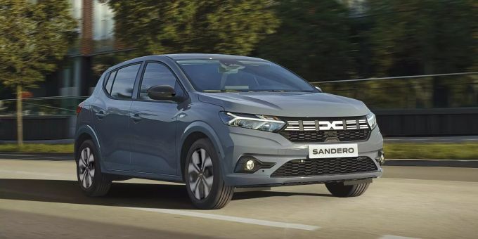 Der Dacia Sandero ist in der Schweiz ein beliebtes Auto, da er ein gutes Preis-Leistungs-Verhältnis bietet und sich durch seine Robustheit für die Schweizer Strassenverhältnisse eignet. Dacia Sandero
