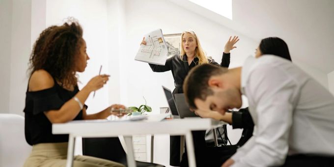 Dein Chef macht dich verrückt? Achtung! Daraus kannst du trotzdem lernen! Büro, Kollegen
