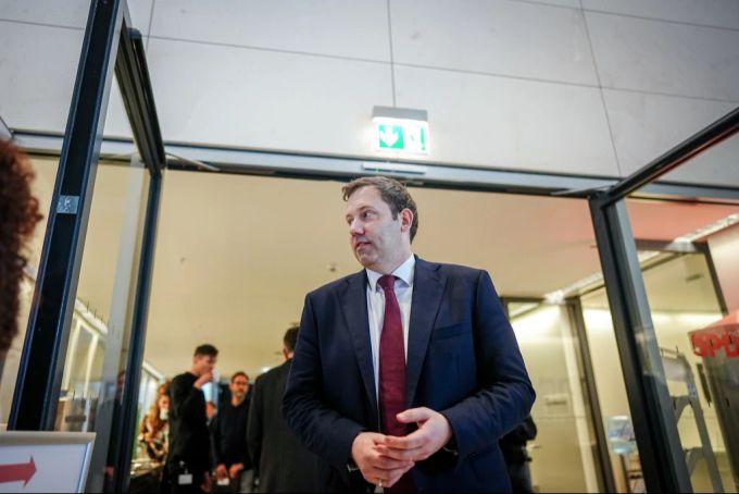 Lars Klingbeil nach der Fraktionssitzung der SPD im Bundestag. SPD Klingbeil