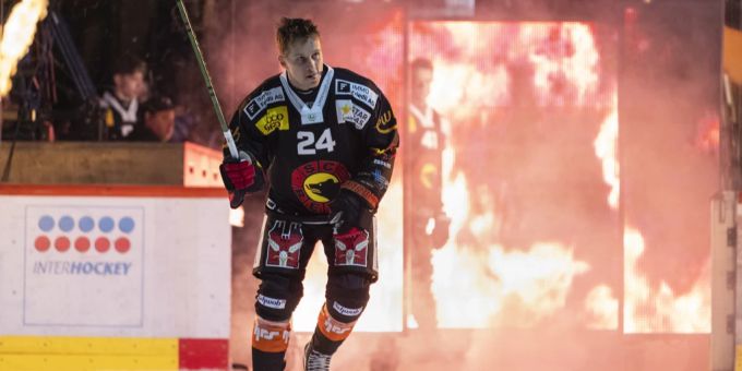 Dominik Kahun läuft künftig als Gegner in die Postfinance-Arena ein. SC Bern