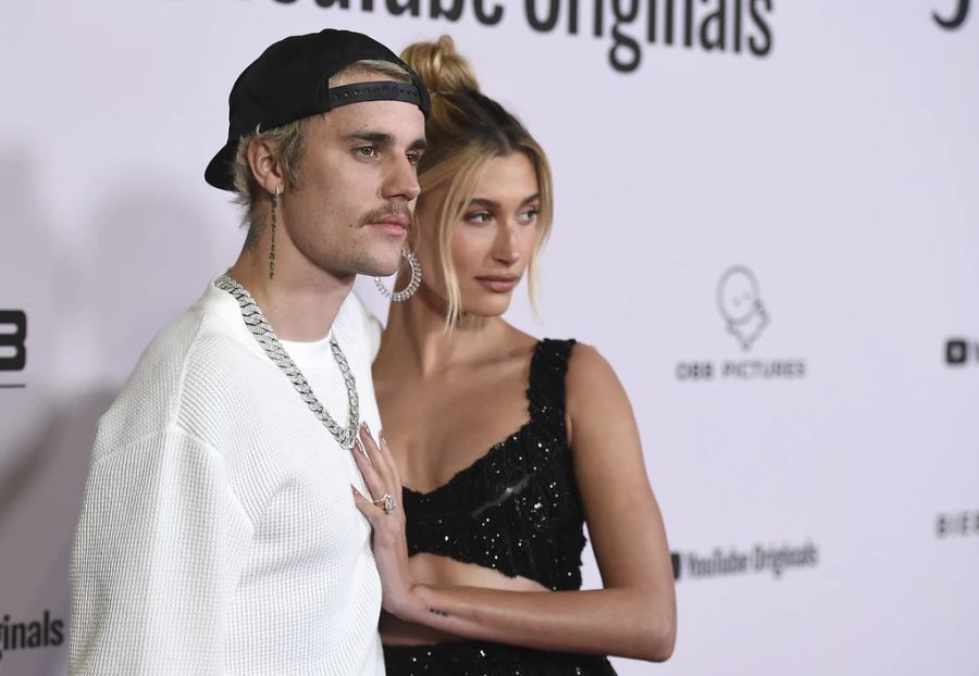 Justin Bieber und seine Frau Hailey im Jahr 2020.