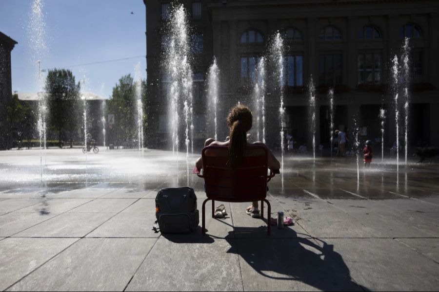 «Dass die Temperaturen später plötzlich auf 30 Grad steigen, ist durchaus möglich», erklärt auch Daniel Murer von «Meteoschweiz».