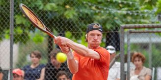 Tennis - Jonas Schär gewinnt die Aargauischen Tennismeisterschaften