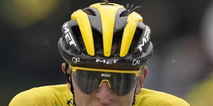 Tadej Pogacar im Gelben Trikot des Tour-Gesamtführenden. Foto: Christophe Ena/AP/dpa Tadej Pogacar im Gelben Trikot des Tour-Gesamtführenden. Foto: Christophe Ena/AP/dpa