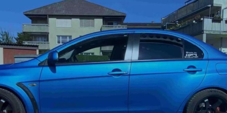 Dieses gestohlene Auto fuhr der Polizei auf der A1 davon und wurde danach auf einem Parkplatz gefunden.