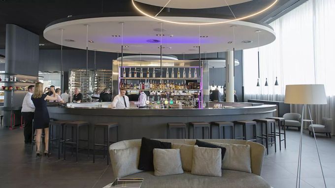 Eingang des Novotel City Basel. Novotel Accor