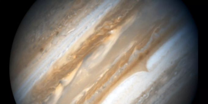 Der grösste Planet in unserem Sonnensystem ist Jupiter. Eine Studie gibt nun eine Erklärung, wieso grössere Planeten häufig massereichere Sterne umkreisen. (Archivbild) Der grösste Planet in unserem Sonnensystem ist Jupiter. Eine Studie gibt nun eine Erklärung, wieso grössere Planeten häufig massereichere Sterne umkreisen. (Archivbild)
