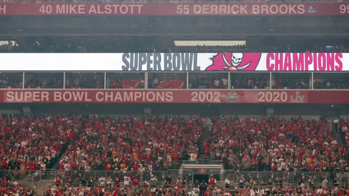 Über 65'000 Fans feiern den Start der neuen NFL-Saison in Tampa. NFL
