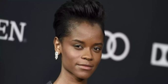 Die Schauspielerin Letitia Wright musste vorübergehend ins Krankenhaus. black panther