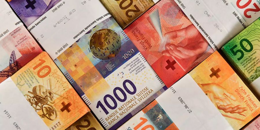 Die Ständeratskommission lehnt einen Lohndeckel von einer Million Franken für das Kader von Bundesbetrieben ab. (Symbolbild)